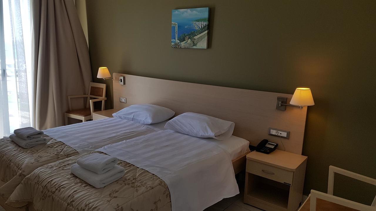 Ostria Hotel Kakovatos Beach Zacharo Bagian luar foto
